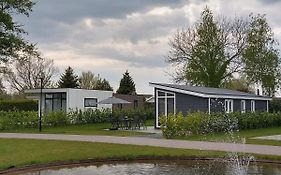 Lathumlodge Met Parkvoorzieningen